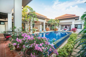 Гостиница Jewels Villas Phuket  Банг-Тао-Бич